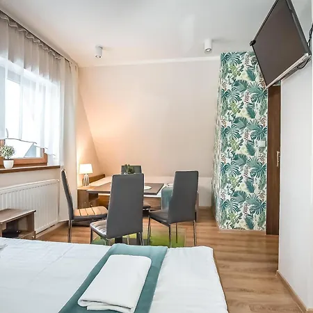 Sloneczny Dworek Bed & Breakfast