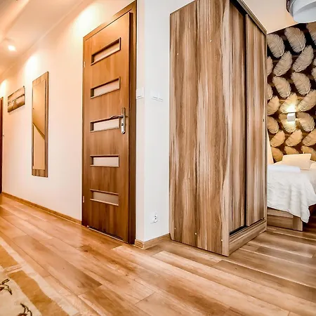 Sloneczny Dworek Bed & Breakfast
