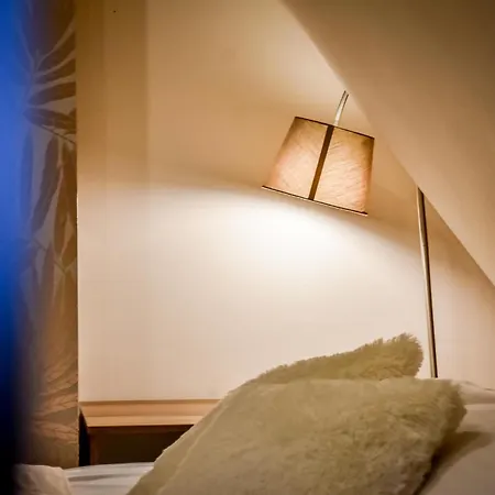 Sloneczny Dworek Bed & Breakfast *