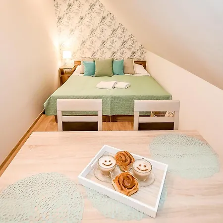 Bed & Breakfast Sloneczny Dworek