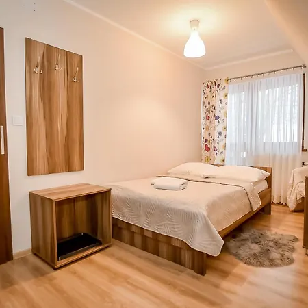 Bed & Breakfast Sloneczny Dworek