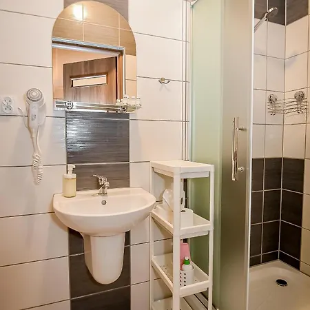 Bed and Breakfast Sloneczny Dworek 3*