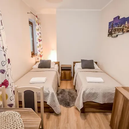 Sloneczny Dworek Bed & Breakfast