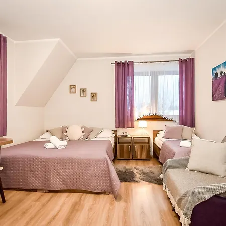 Bed & Breakfast Sloneczny Dworek 3*