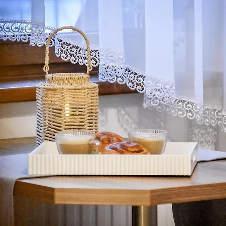 Bed & Breakfast Sloneczny Dworek