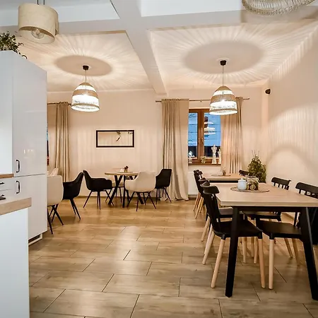 Bed & Breakfast Sloneczny Dworek Białka