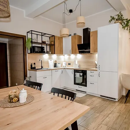 Bed and breakfast Sloneczny Dworek 3*